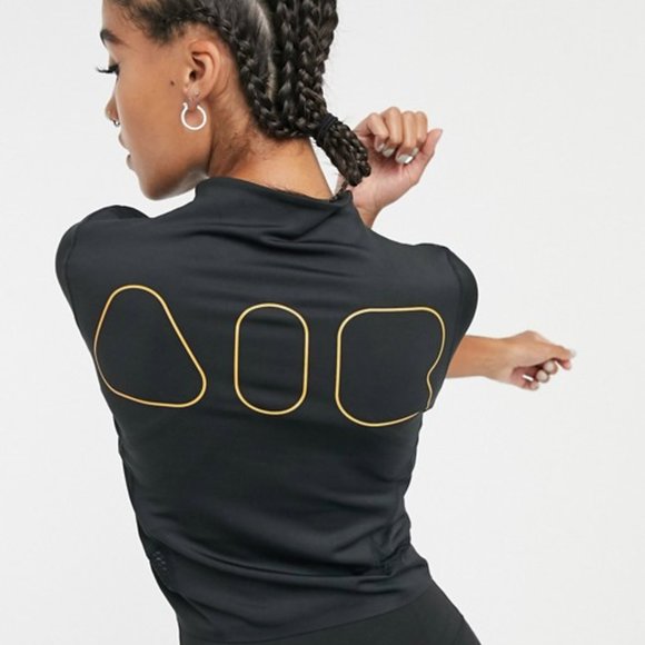 NWT: Nike Running future air crop top - Picture 2 of 8